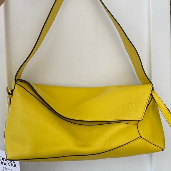 LOEWE Discontinued Hobo Puzzle Leather Shoulder Bag in Lemon - Picture 13 of 13